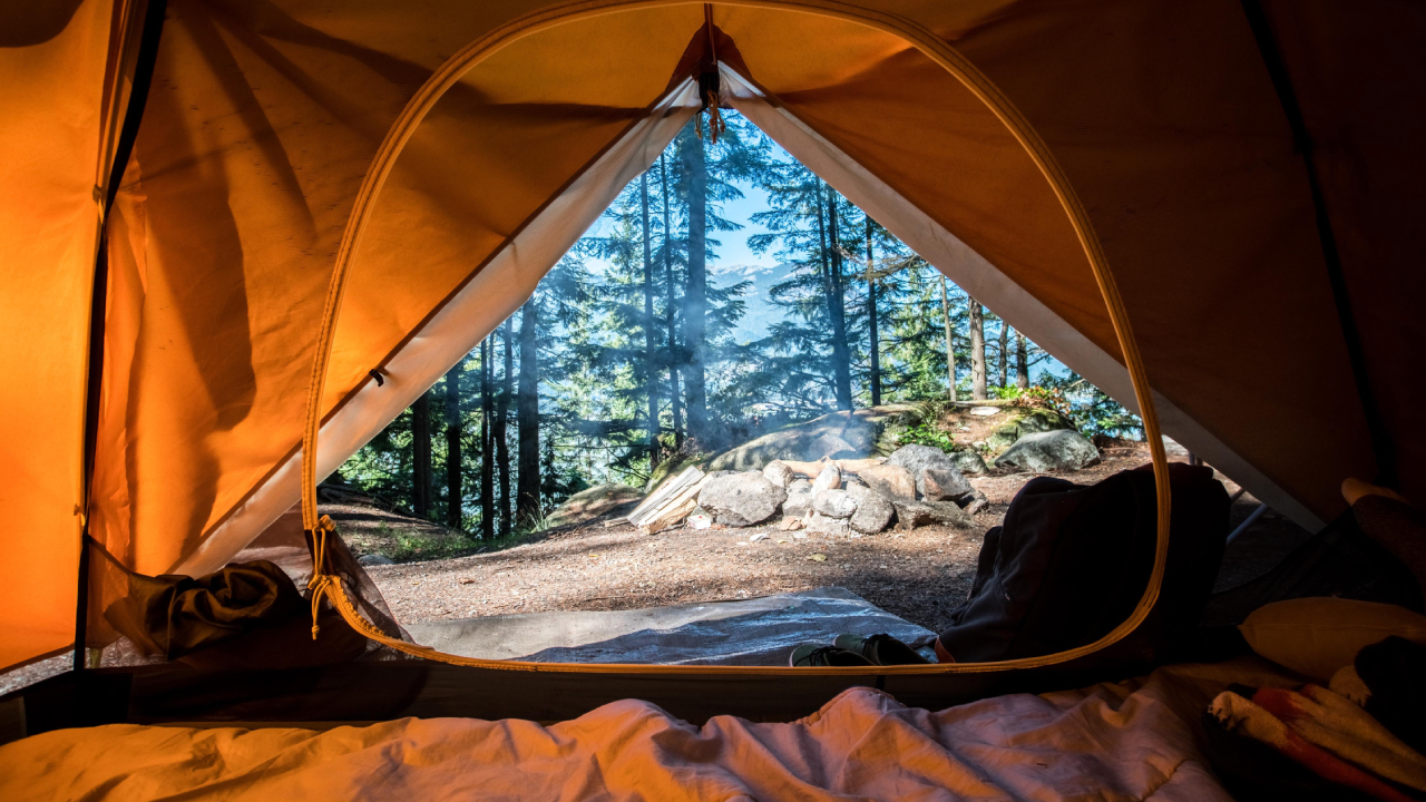 5 Camping Essentials You Need to Bring